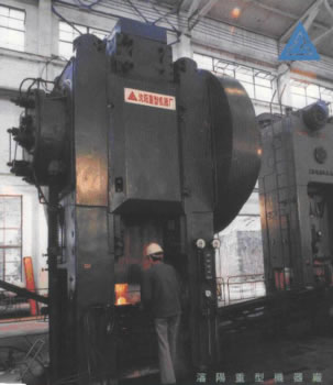 SCREW-PRESS